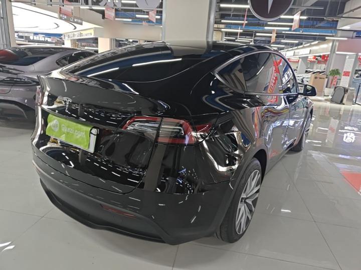 Model Y 2022 Long Range AWD photo 6