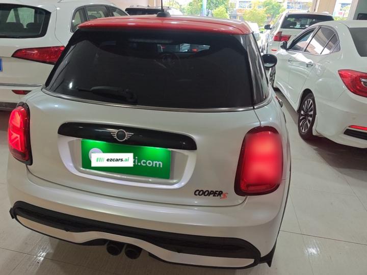 2022 Facelift 2.0T COOPER S Classic 5-Door photo 3