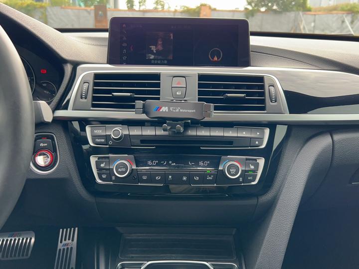 3 SeriesGT 2019 320i M Sport Package photo 4