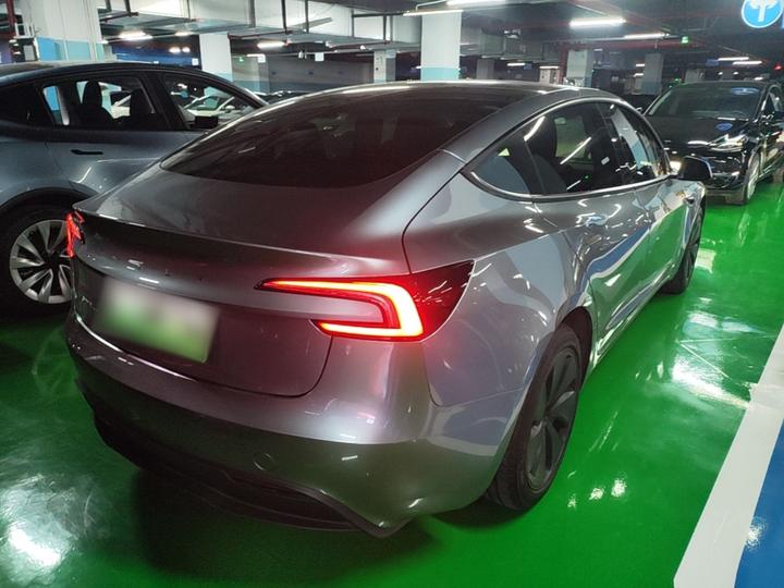 Model 3 2025 Long Range RWD photo 4