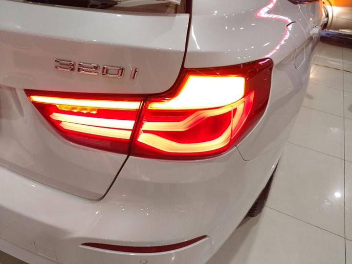 3 SeriesGT 2018 320i Fashion photo 7
