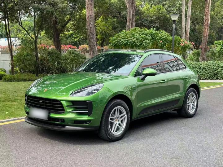 2020 Macan 2.0T