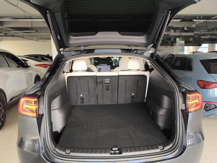 Model Y 2024 RWD photo 8