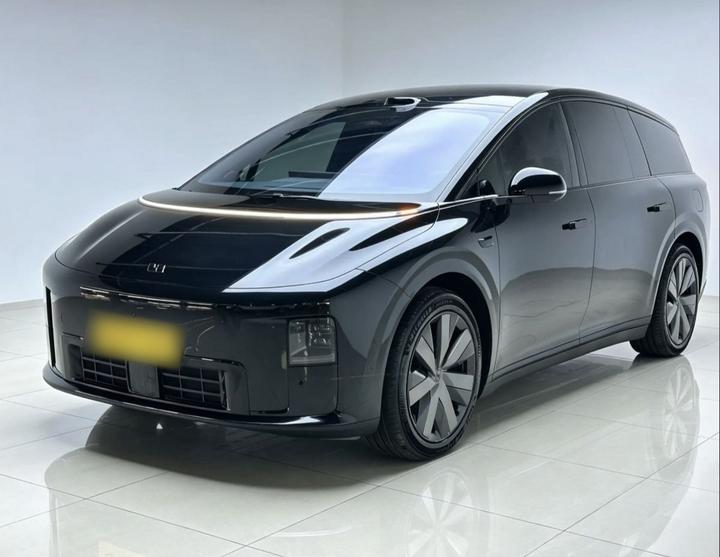 Li Auto i8 2025 Standard