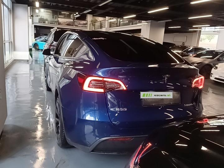 Model Y 2021 Standard Range RWD photo 5