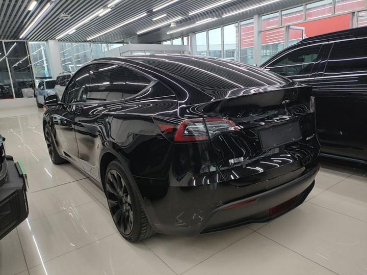 Model Y 2022 RWD photo 4