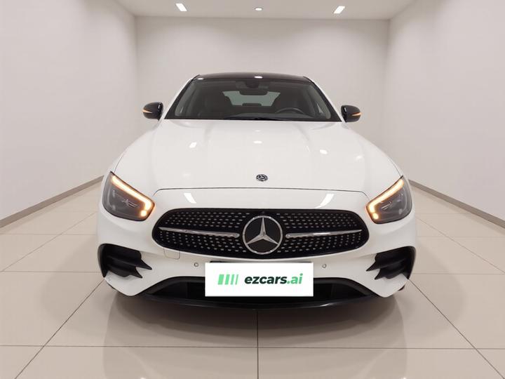 E-Class EV 2021 E 350 e L PHEV Sport photo 2