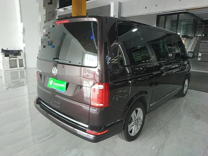 2017 2.0TSI RWD Luxury 7-Seater photo 4