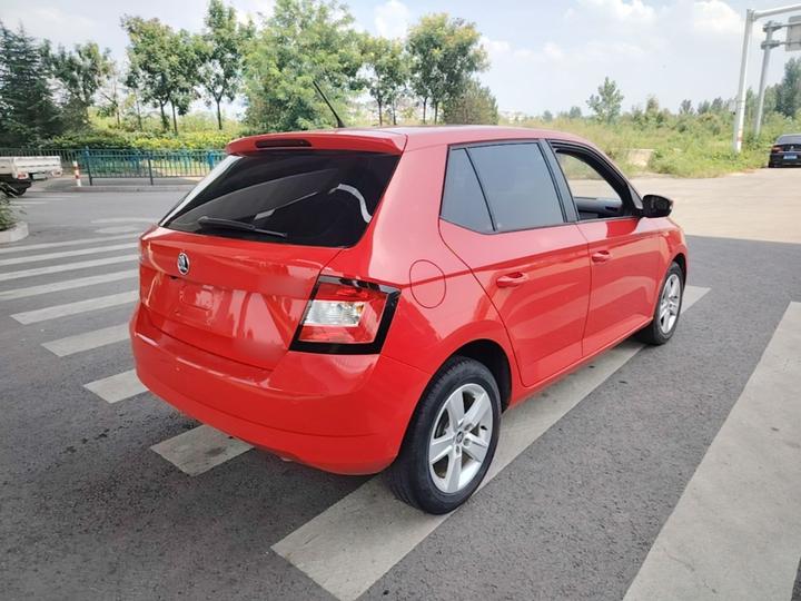Fabia 2017 1.4L AT photo 4