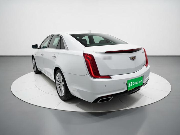 XTS 2018 28T Tech photo 4