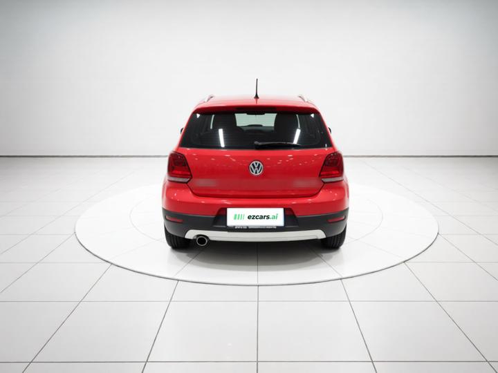 2014 1.6L Cross Polo AT photo 5