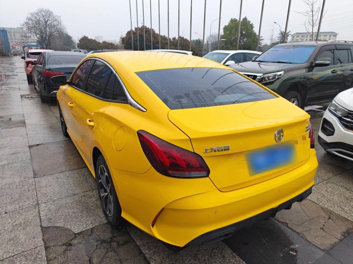 MG5 2021 180DVVT CVT Luxury photo 4