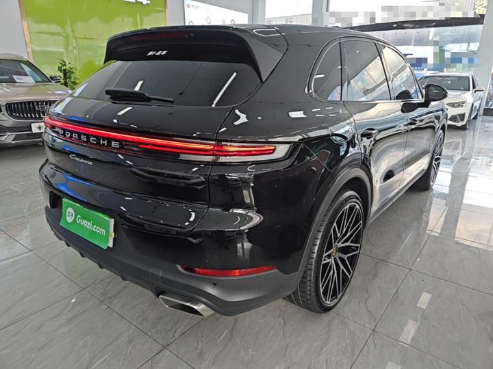 2024 Cayenne 3.0T photo 6