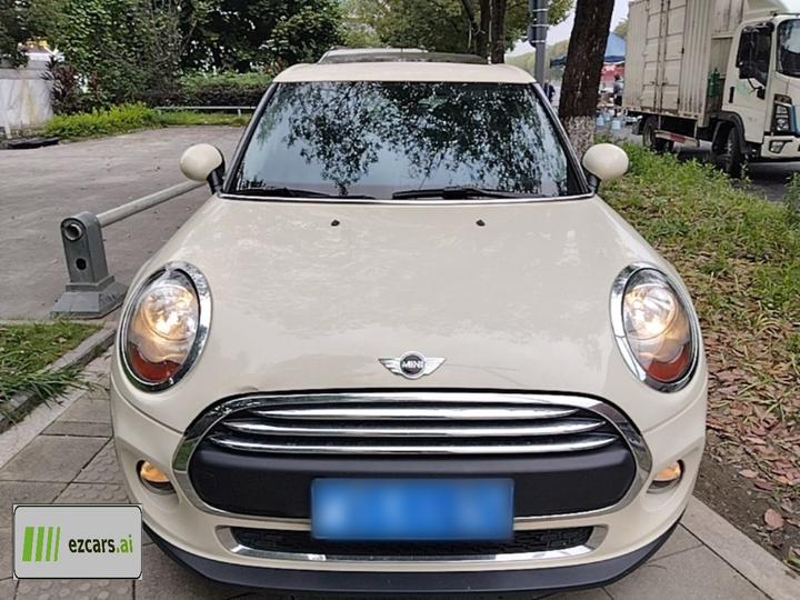 2016 1.2T ONE 5-Door photo 2