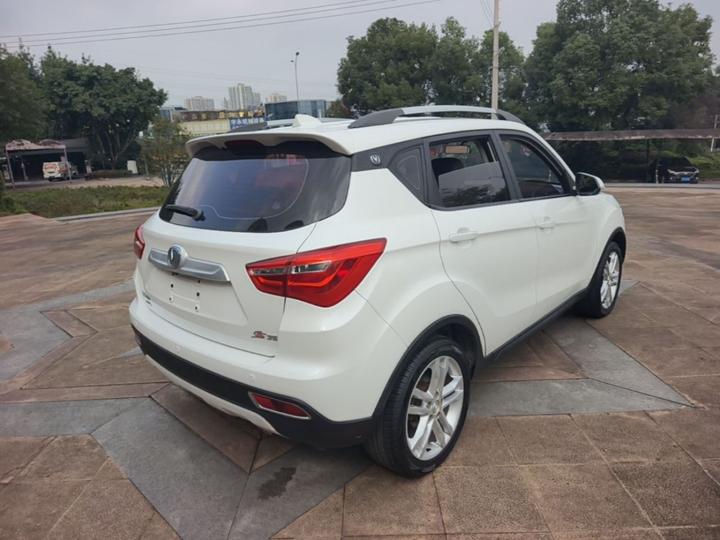 CS35 2017 1.6L MT Luxury photo 6