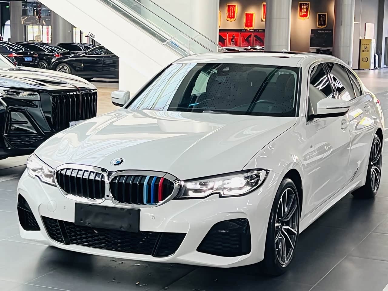 3 Series 2022 325Li M Sport Package