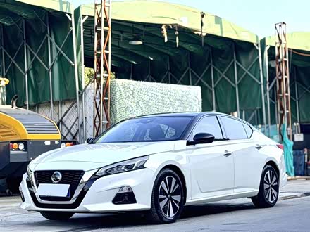 Teana 2020 2.0L XL Upper
