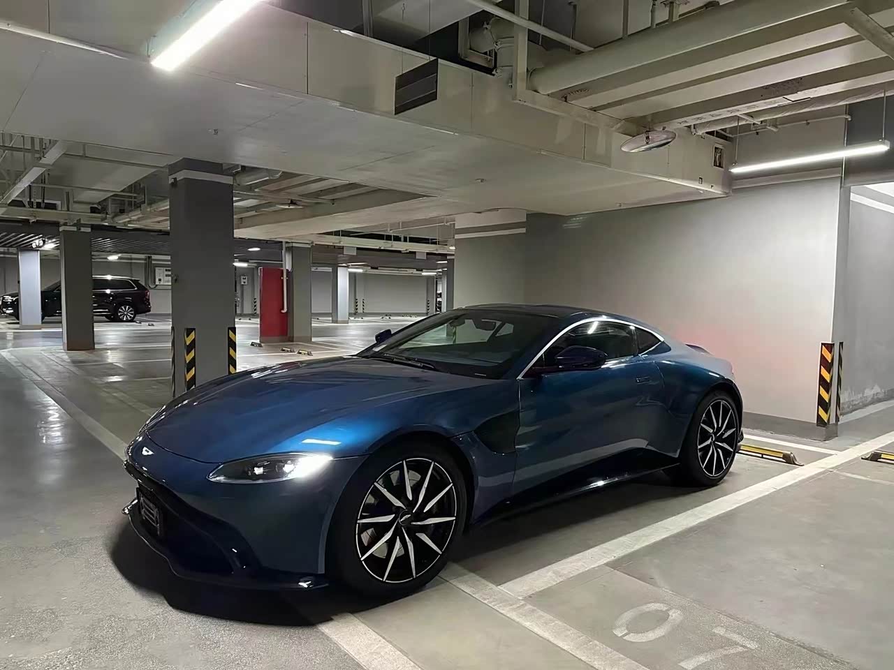 V8 Vantage 2018 4.0T V8 Coupe