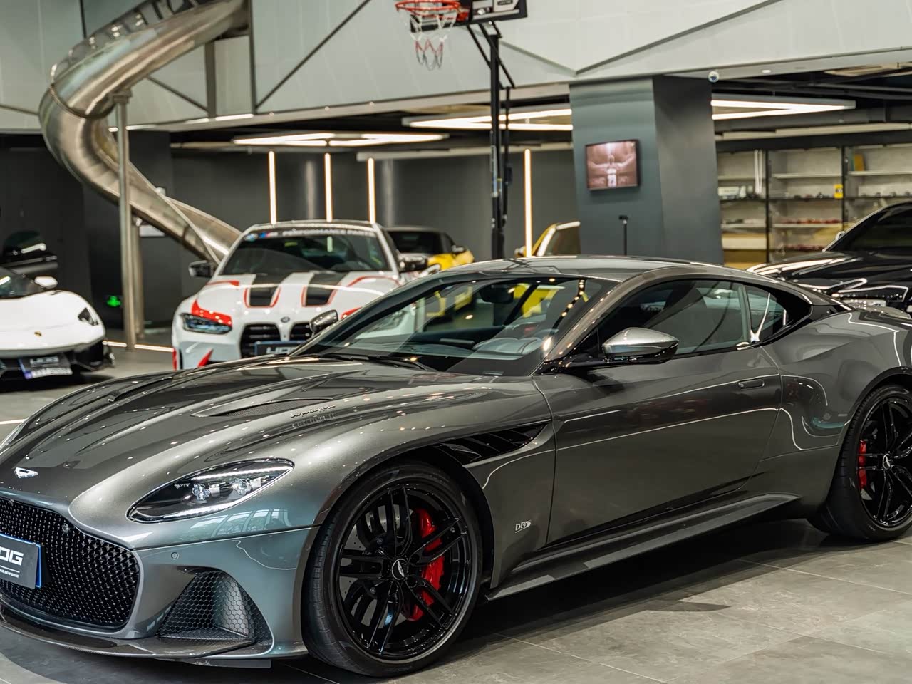 DBS 2019 DBS Superleggera V12 Coupe