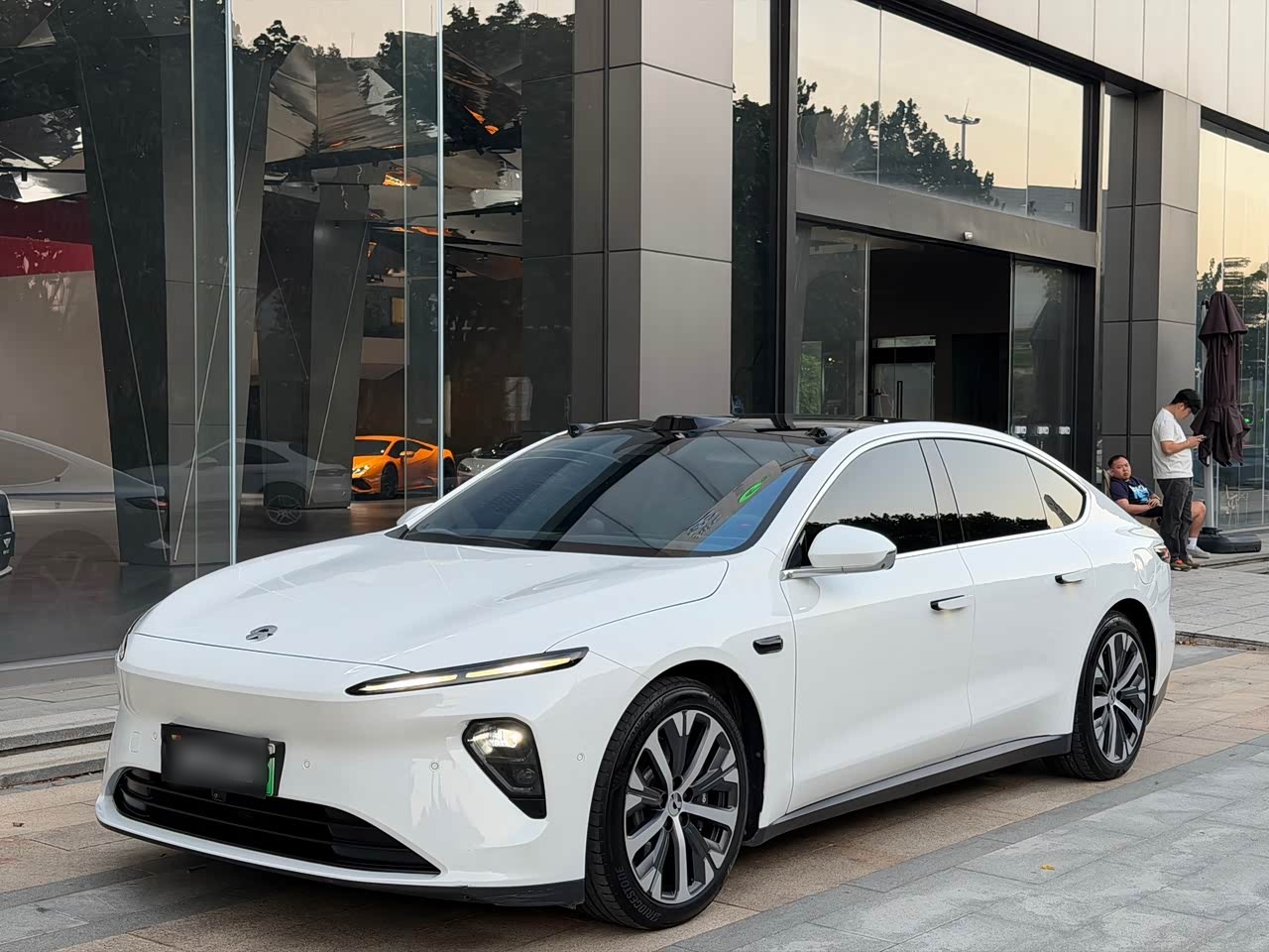ET7 2024 75kWh Executive