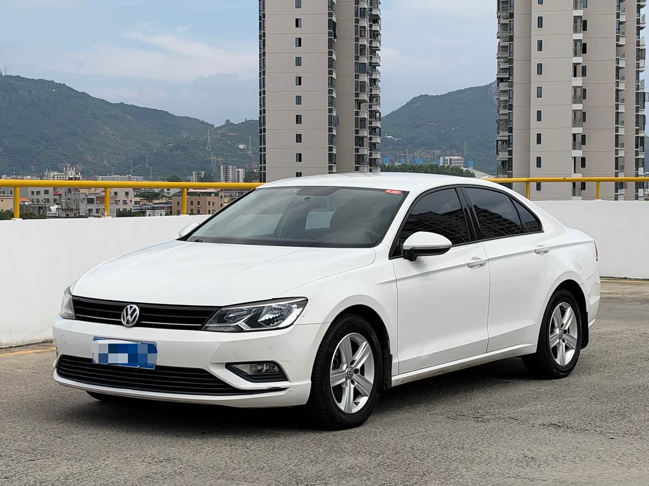 Lamando 2017 230TSI DSG
