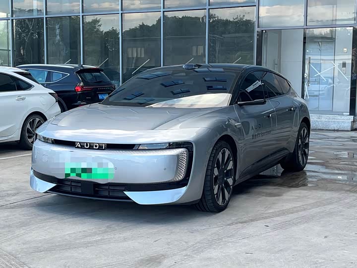 E5 Sportback 2026 Flagship quattro