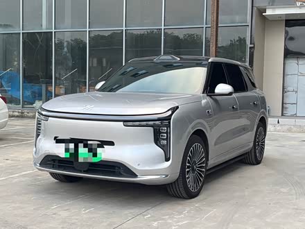 LS8 2026 52 Max+ 6-Seater