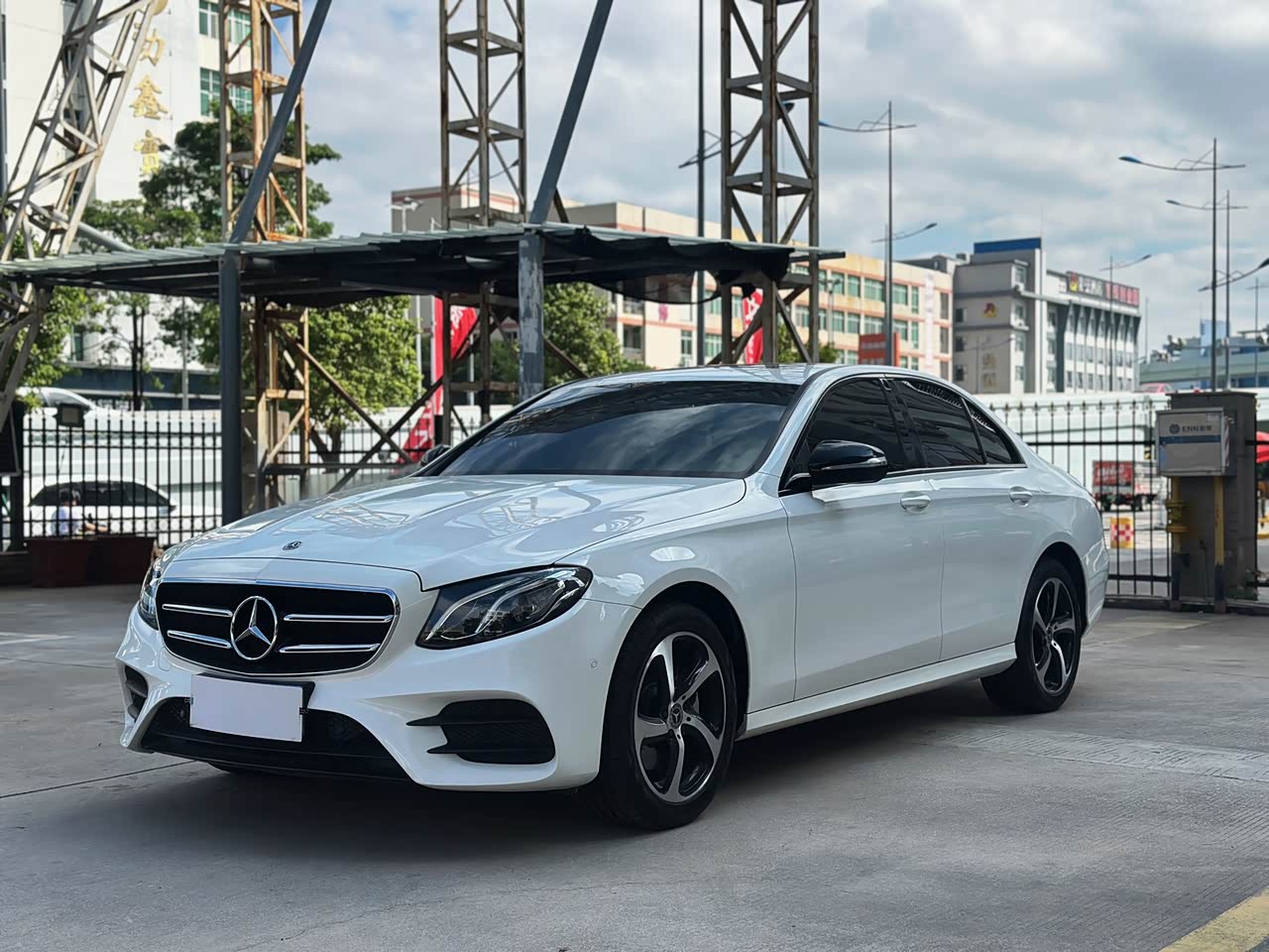 E-Class 2017 E 200 Sport