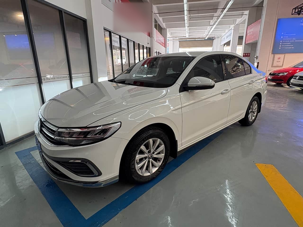 Bora 2023 200TSI DSG Cruise