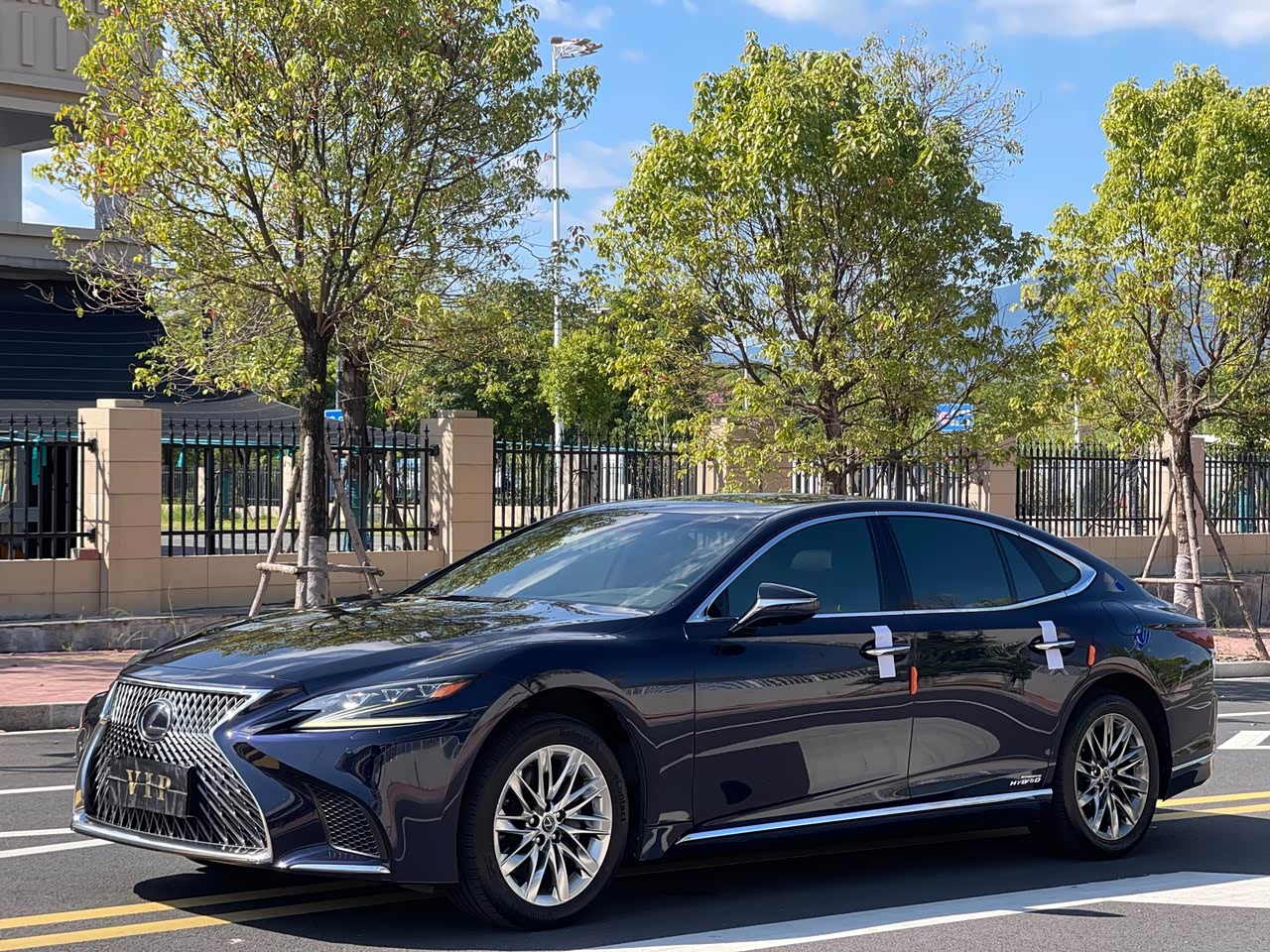 LS 2018 500h Luxury China V