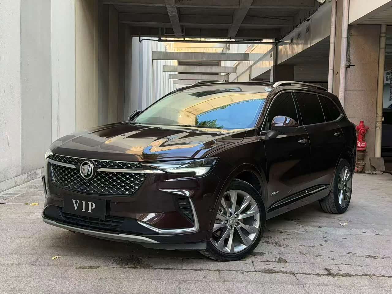 Envision Plus 2021 Envision Plus Avenir 5-Seater