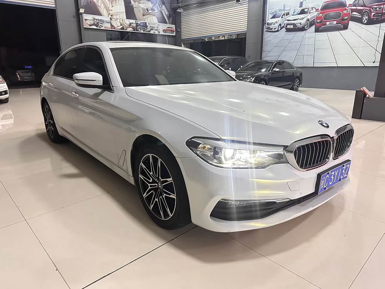 5 Series 2018 528Li Special