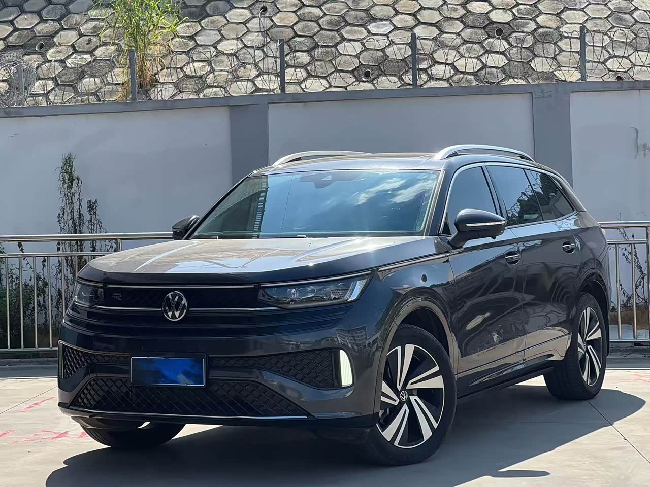 2024 380TSI AWD R-Line