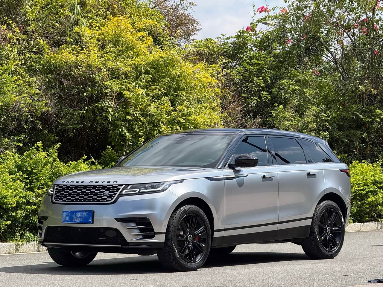 Range Rover Velar 2022 250PS