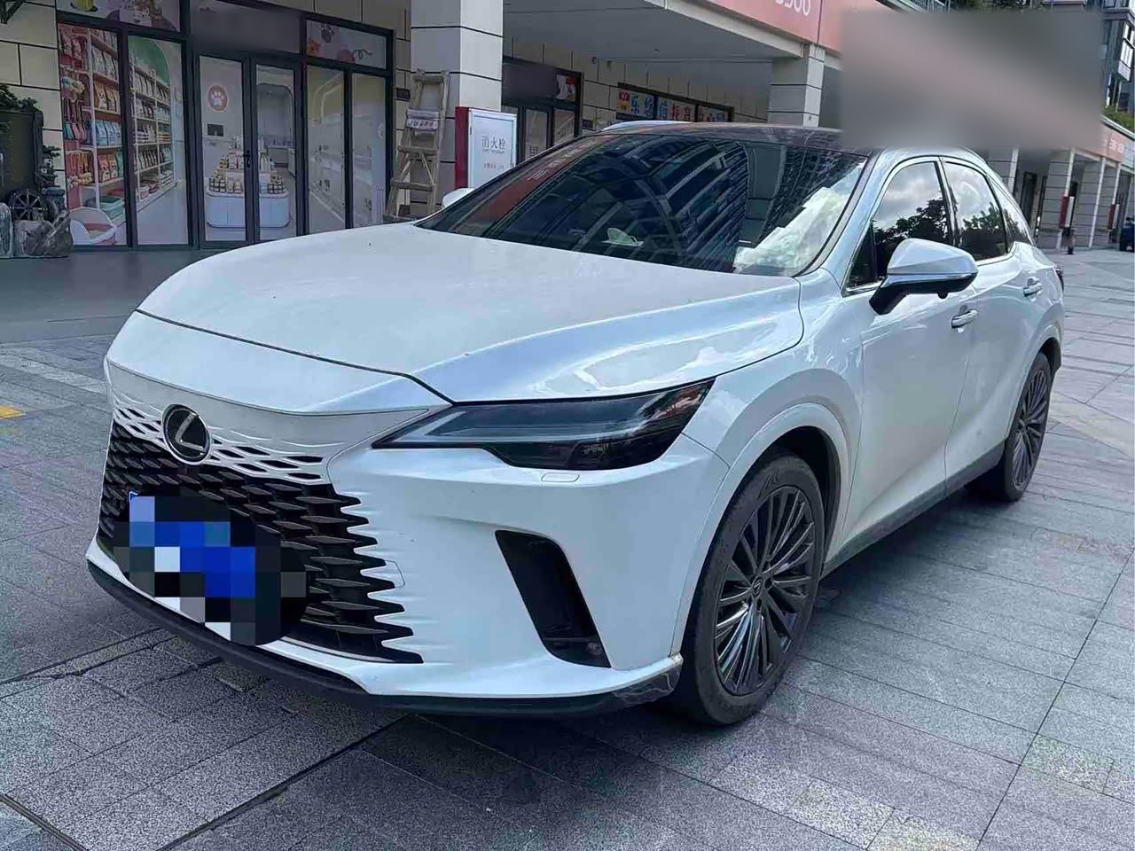 RX 2023 350h AWD