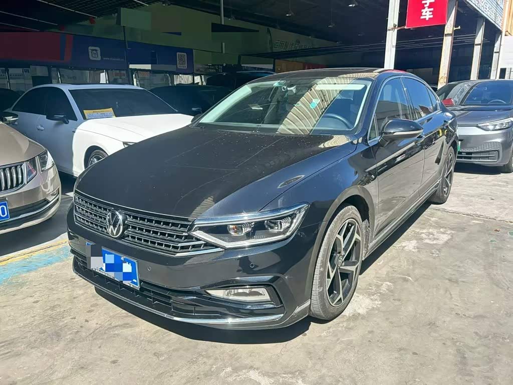 Magotan 2025 Facelift 280TSI DSG Luxury