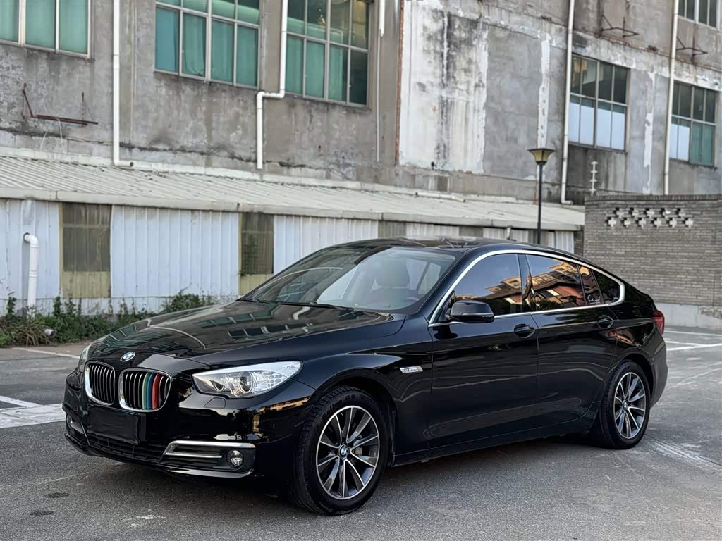 5 SeriesGT 2015 528i Leading