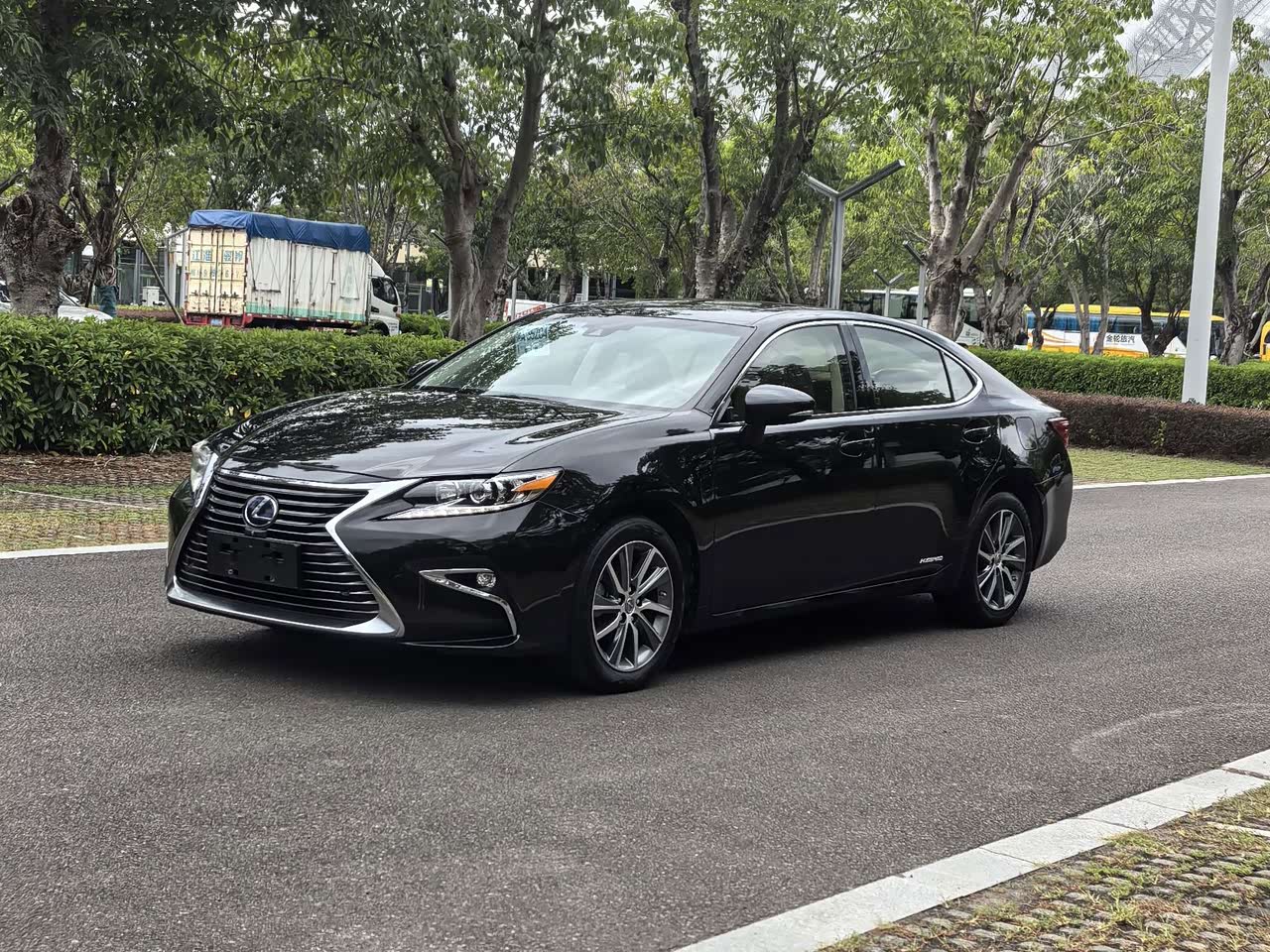 ES 2015 300h Comfort