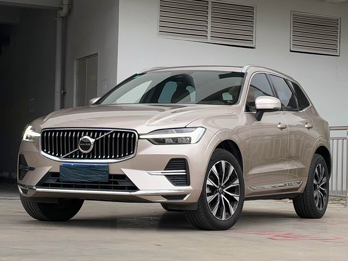 XC60 2024 B5 AWD Luxury