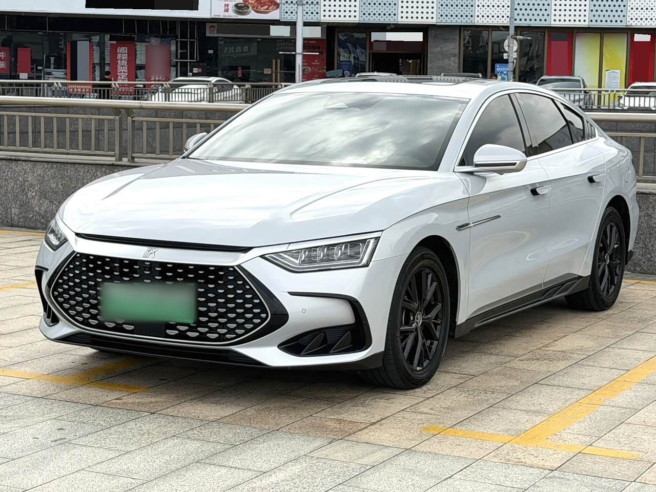 Han 2024 DM-i Honor 121KM Premium