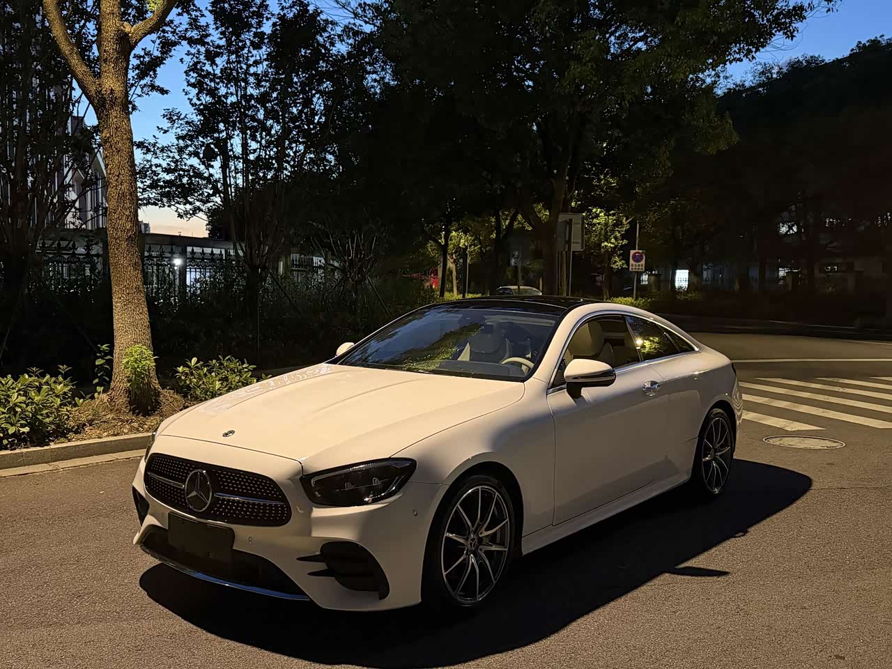 E-Class Imported 2023 E 260 Coupe