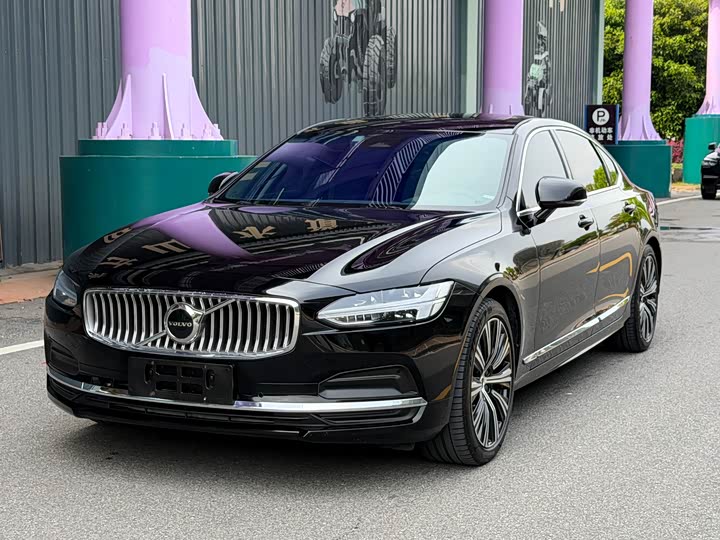 S90 2024 B5 Luxury