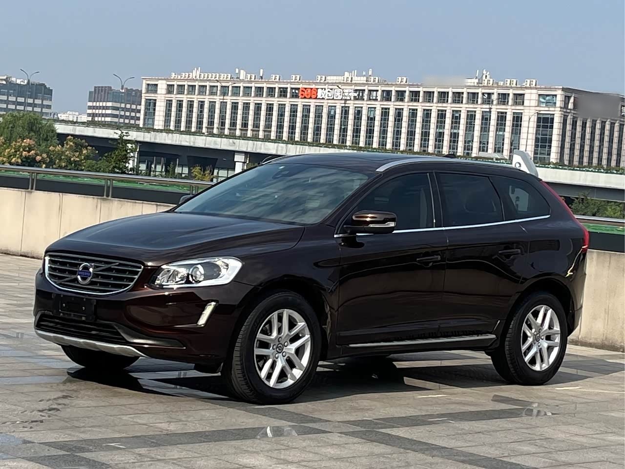 XC60 2017 T5 Upgraded
