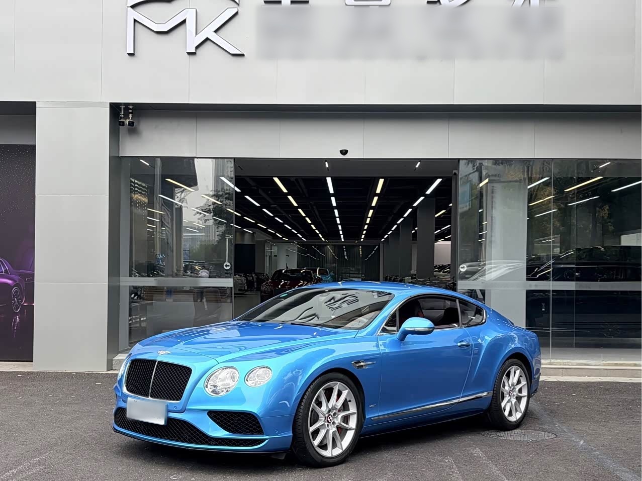 2017 4.0T GT V8 S Standard
