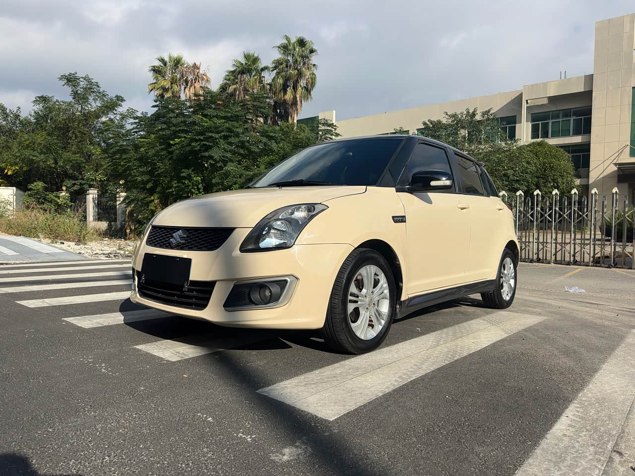 Swift 2014 1.5L AT Fashion