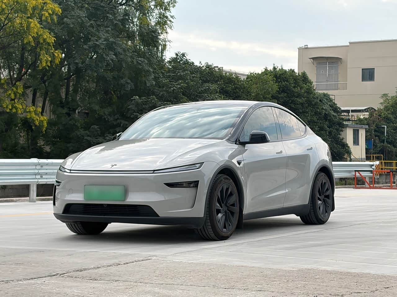 Model Y 2025 Facelift Long Range AWD