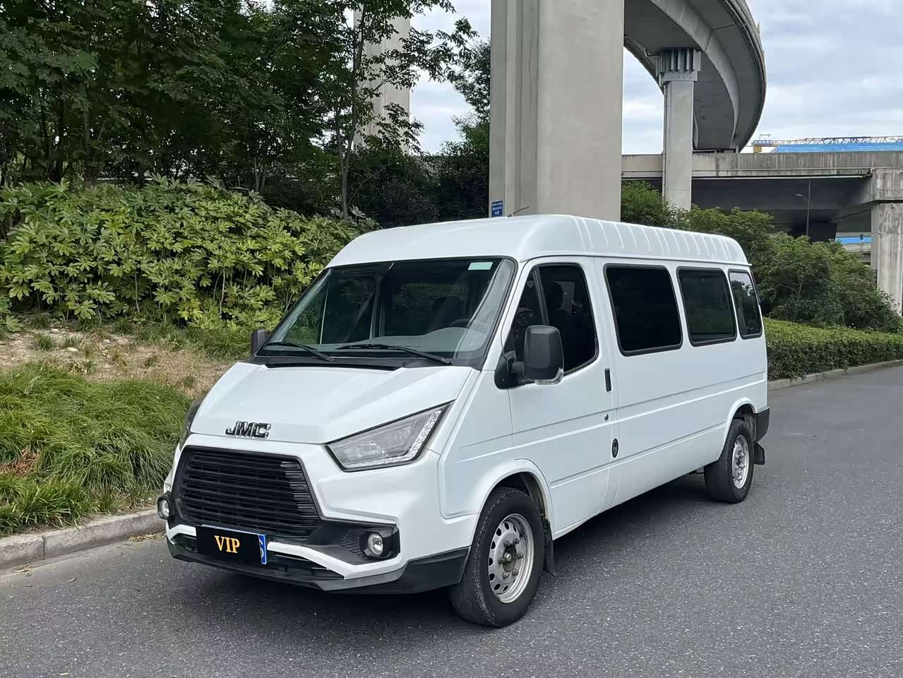 Transit 2020 2.8T Business Long Wheelbase 9-Seater China VI JX493
