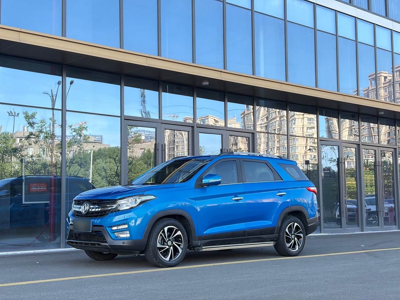 Fengon S560 2018 Upgraded 1.8L CVT Connected 7-Seater