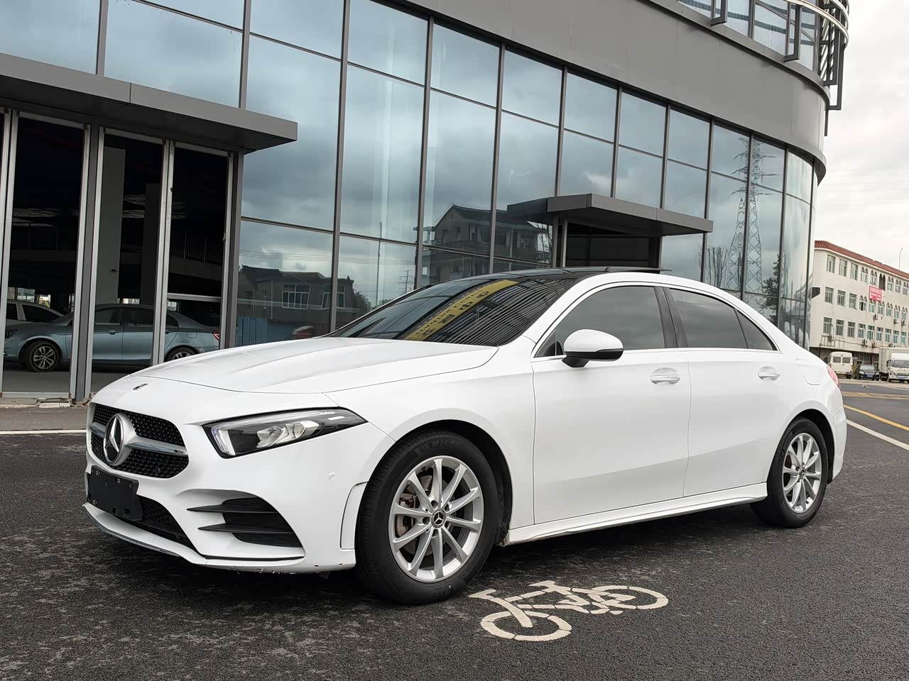 A-Class 2019 A 200 L Sport
