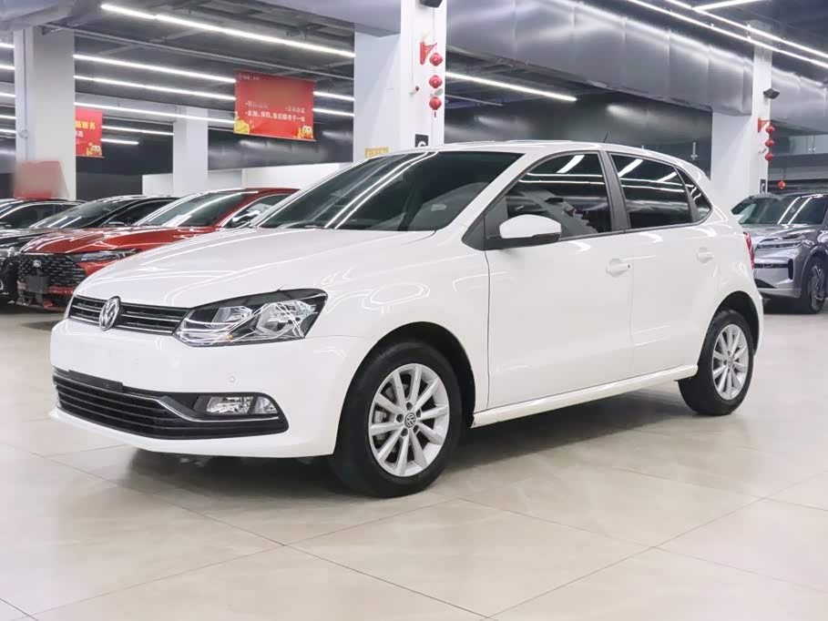 Polo 2014 1.6L AT Luxury